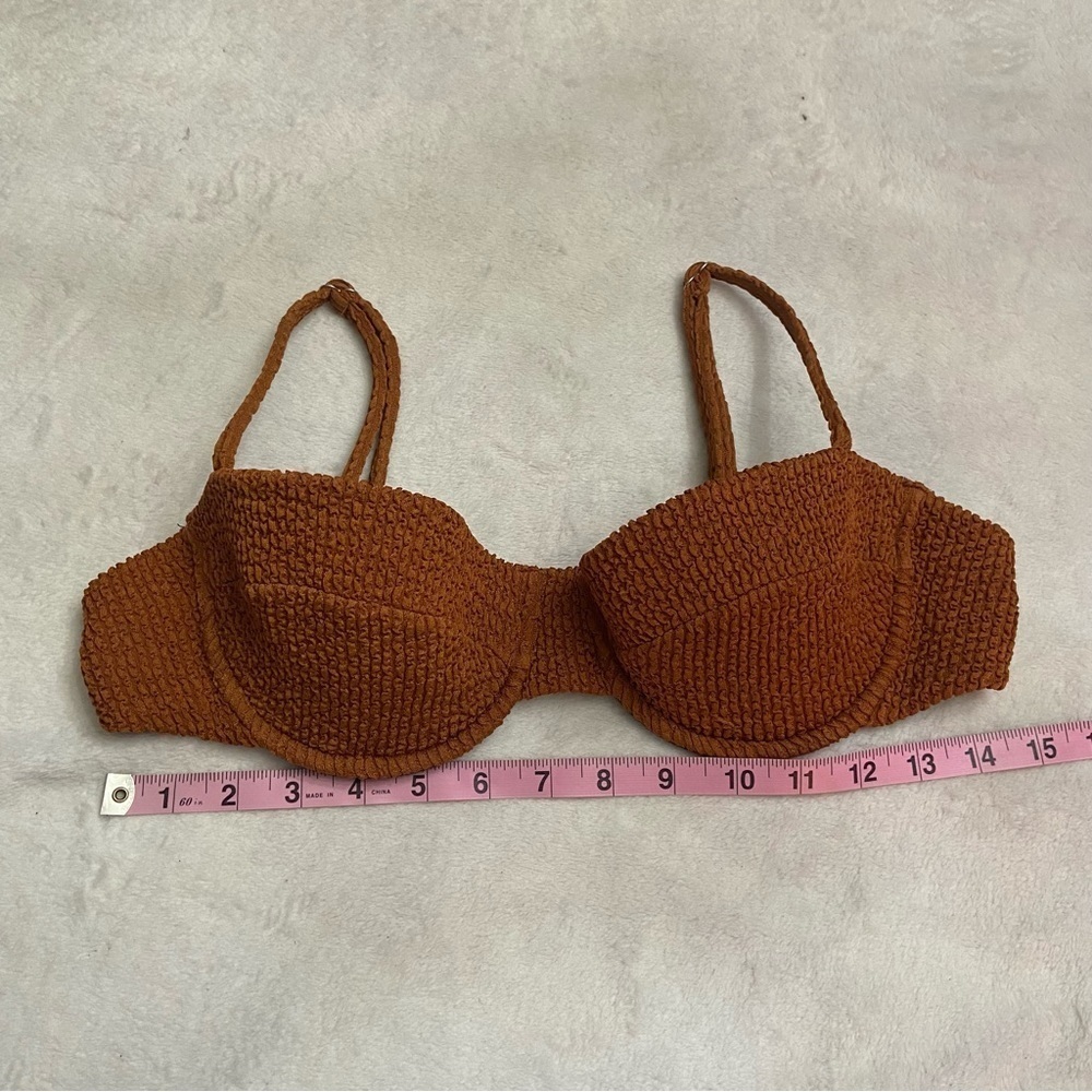 Veronica beard dyer seersucker textured underwire bikini top 28494 - Picture 5 of 16